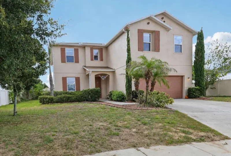 1585 Auburn Hills Ct, FL