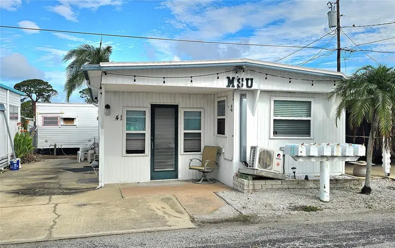 41 2nd St, FL