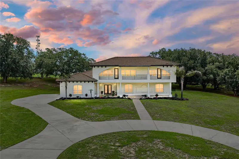 37624 Sky Ridge Cir, FL