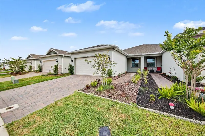 2739 Summer Retreat Ln, FL