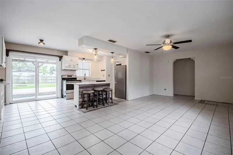 602 Carey Pl, FL