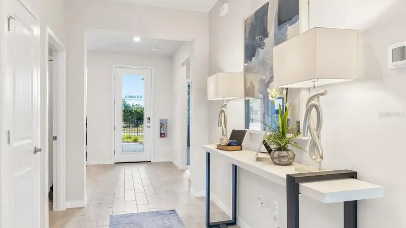 9689 Sand Dune Ln, FL
