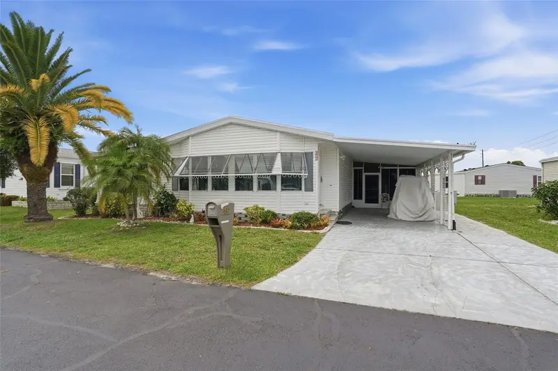 452 Sharks Pt, FL