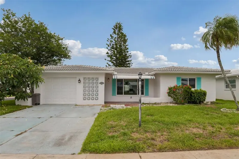 3549 98th Ave N, FL