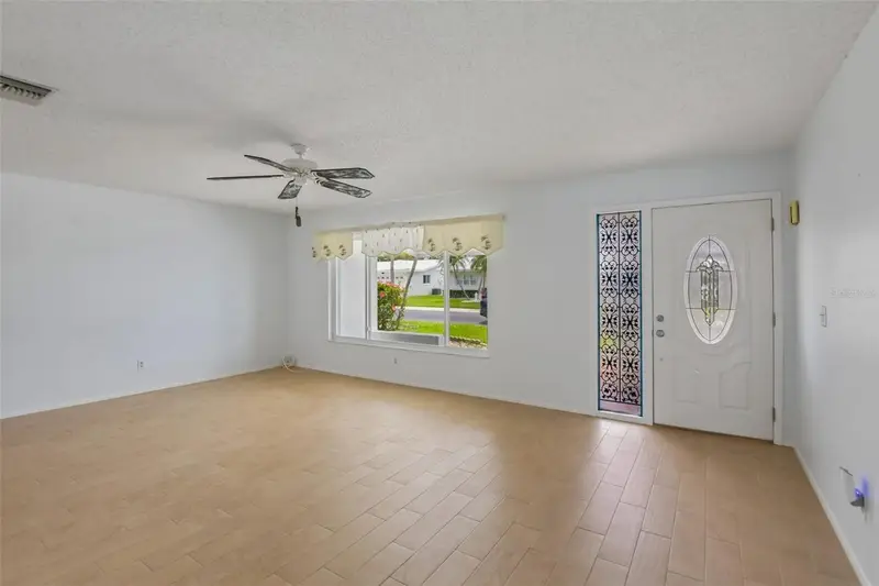 3549 98th Ave N, FL