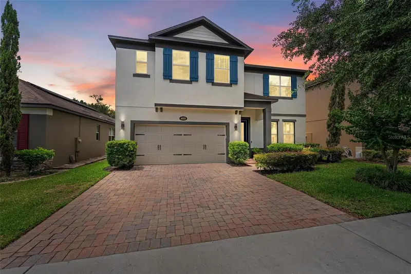 4025 Lake Bosse View Dr, FL