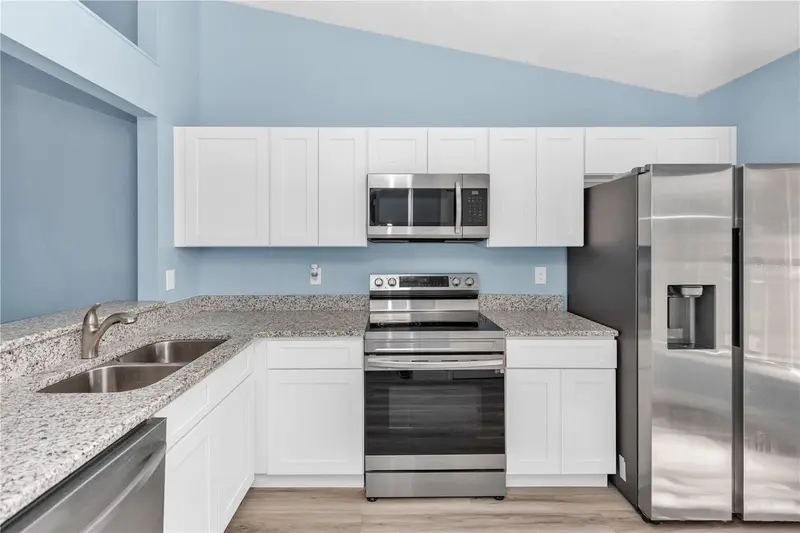 2501 King Oak Cir, FL
