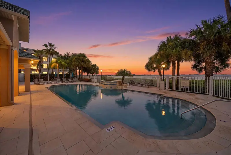 4304 Bay Club Cir #4304, FL