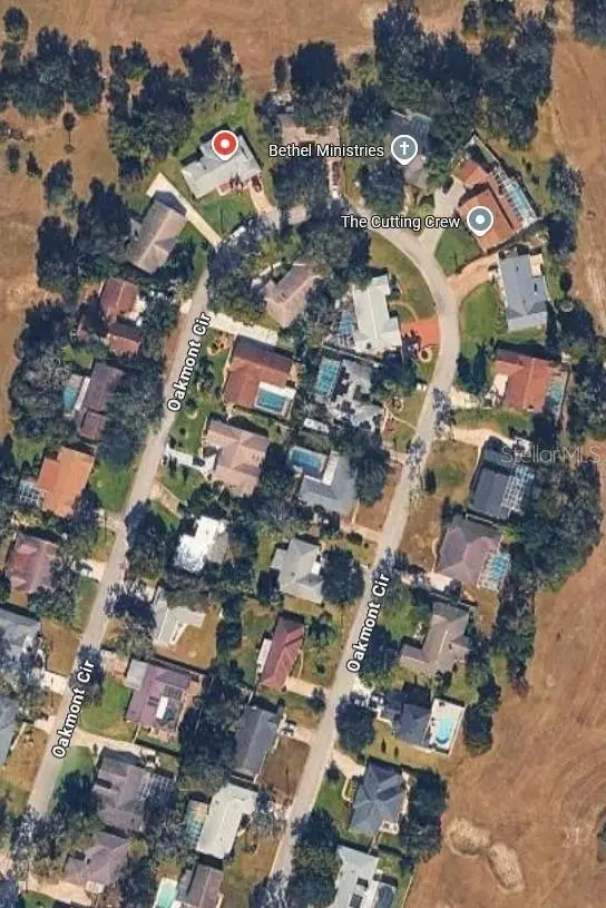 34 Oakmont Cir, FL
