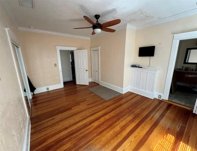 318 Palmetto St, FL