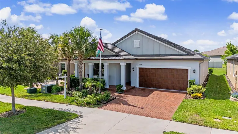 31609 Cannon Rush Dr, FL