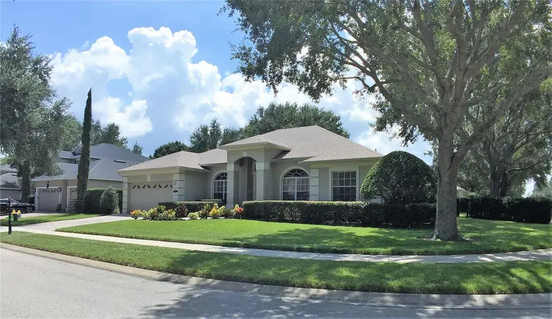 909 Arbormoor Pl, FL