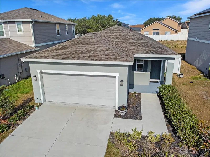 1229 Forest Gate Cir, FL