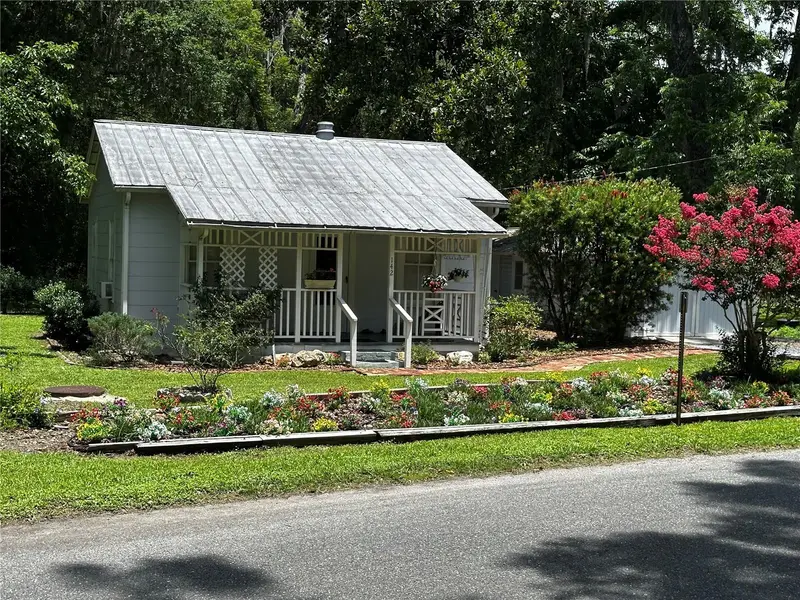 142 Nw 2nd Ave, FL