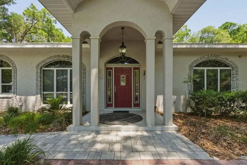 8710 Sw 190th Cir, FL