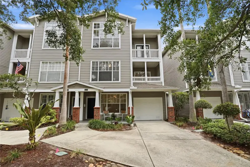 809 S Oregon Ave #B, FL