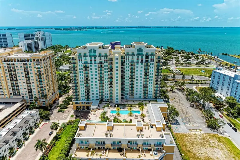 800 N Tamiami Trl #212, FL
