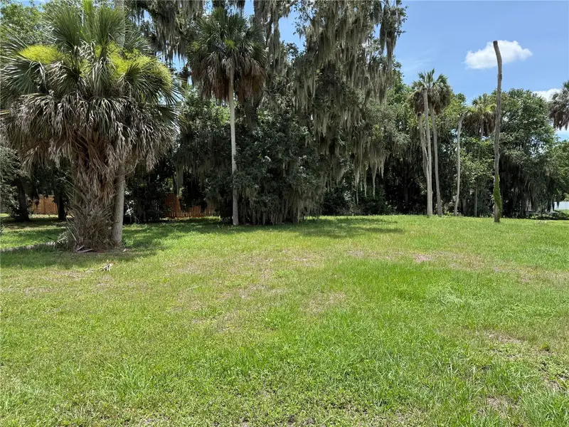 0 Lake Pierce Dr, FL