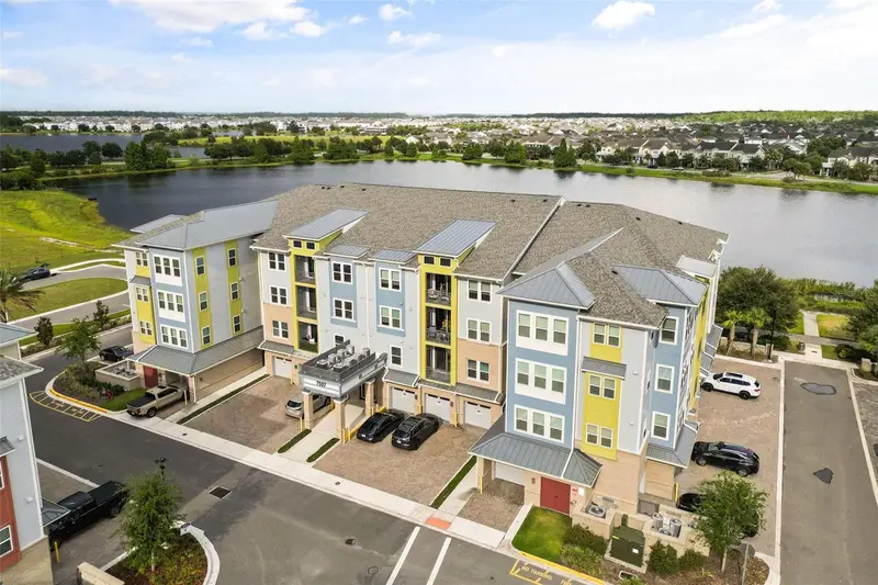 7557 Laureate Blvd #6208, FL