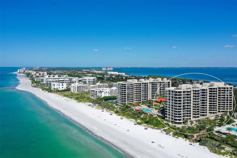 1241 Gulf Of Mexico Dr #408, FL