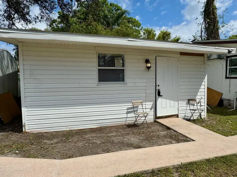 1310 W Burger St #2, FL