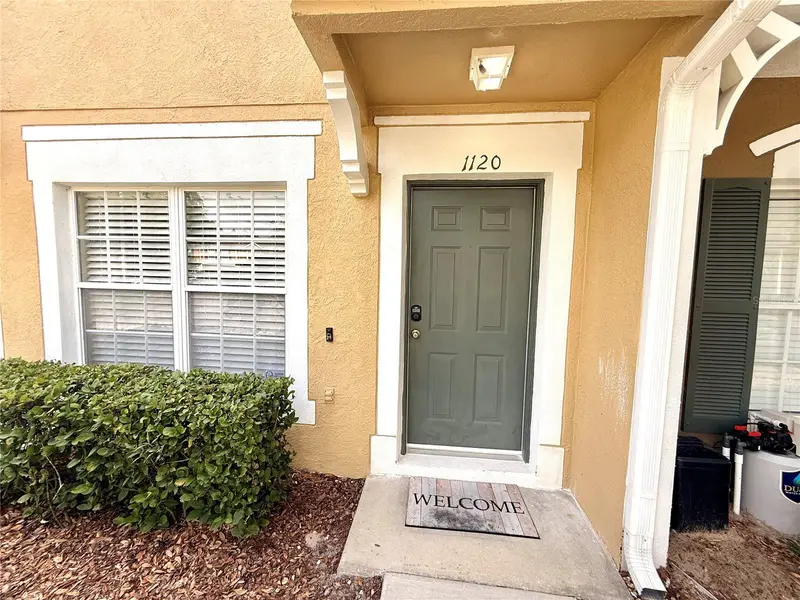 1120 Kennewick Ct, FL