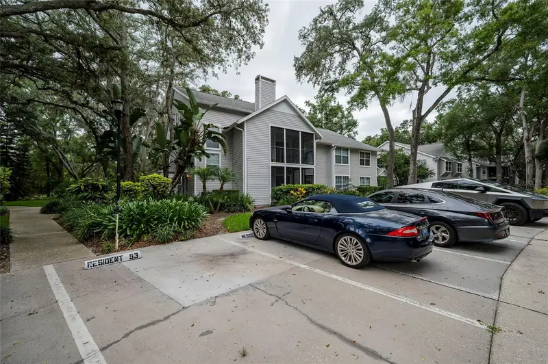 3164 Valley Oaks Dr #3164, FL