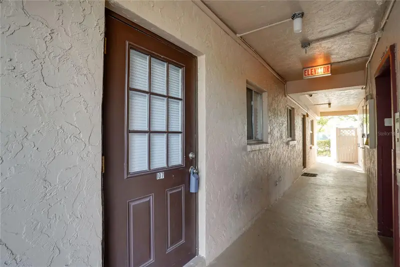 4013 Lake Bayshore Dr #107, FL