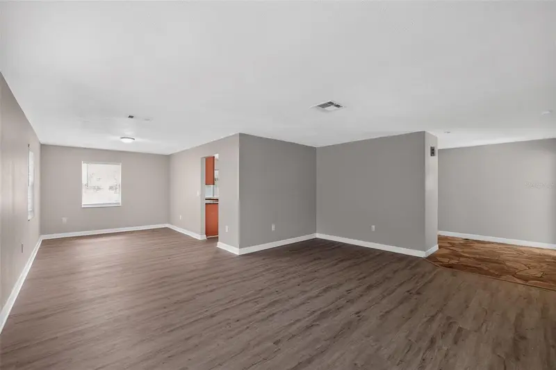 2140 N Bay Hills Blvd, FL