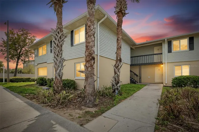 202 Red Maple Pl #202, FL