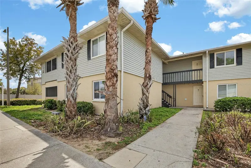 202 Red Maple Pl #202, FL