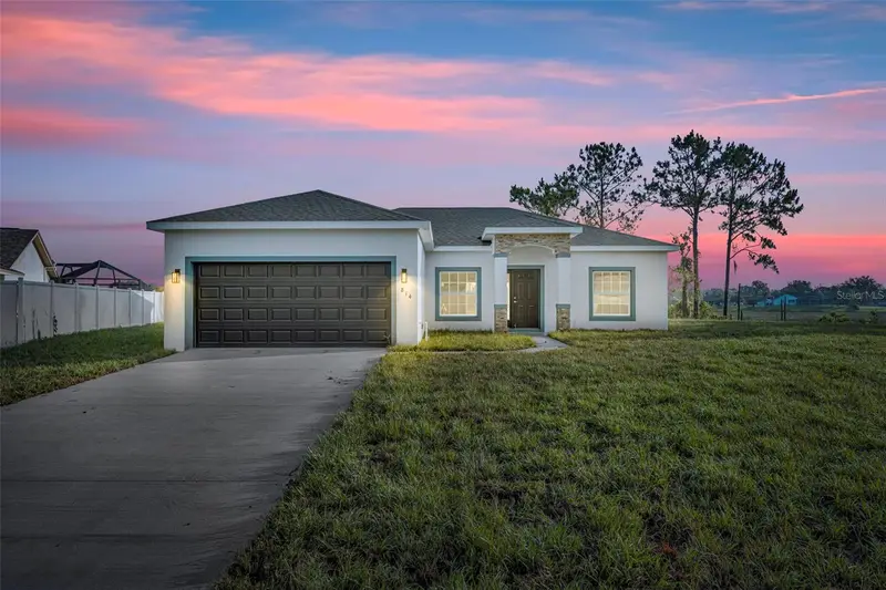 814 Price Ct, FL
