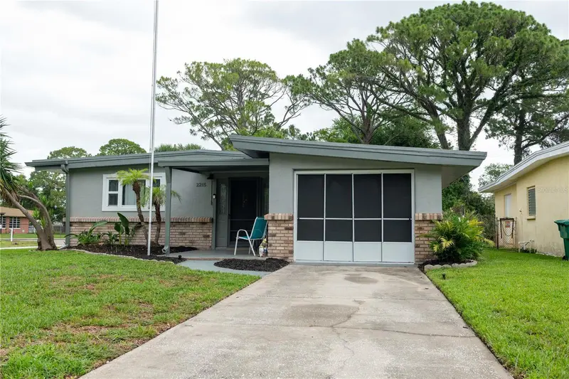 2215 Garfield Dr, FL