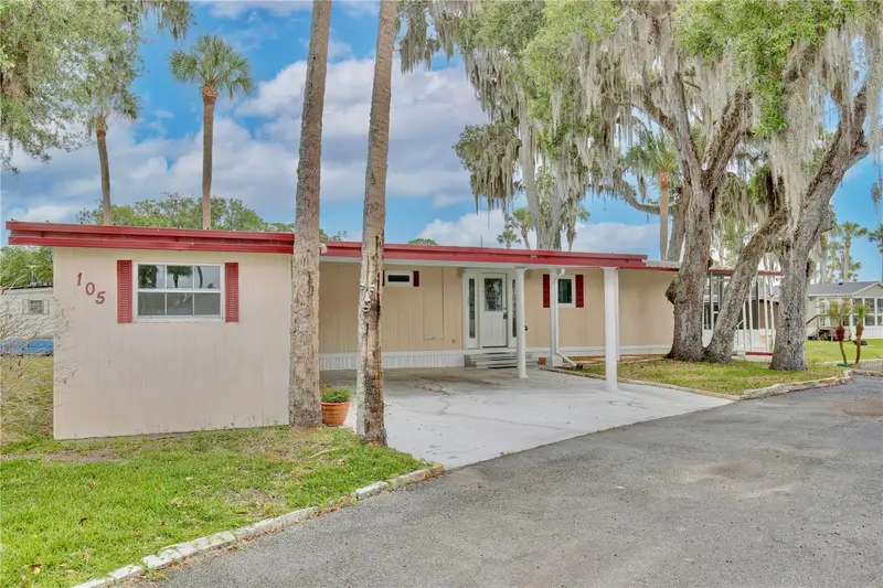 105 Canal Vw, FL