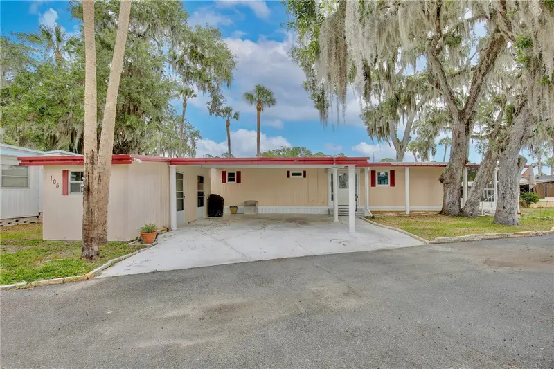105 Canal Vw, FL