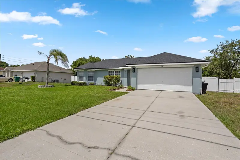 714 W 9th St, FL