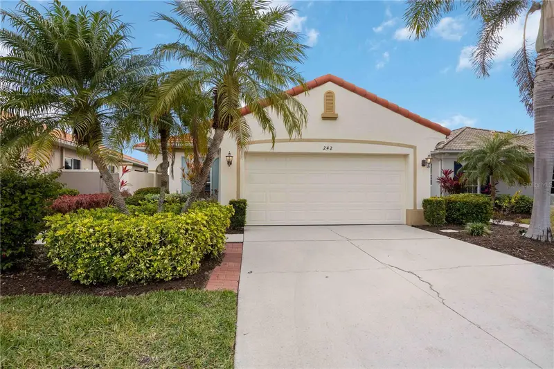 242 Mestre Pl, FL