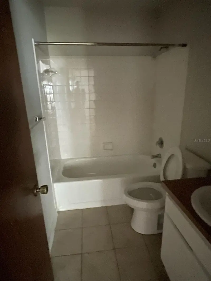 2001 San Marcos Dr Se #11, FL