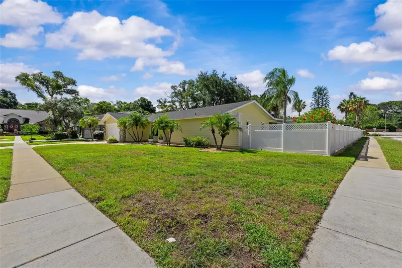 2828 Bridlewood Ct, FL