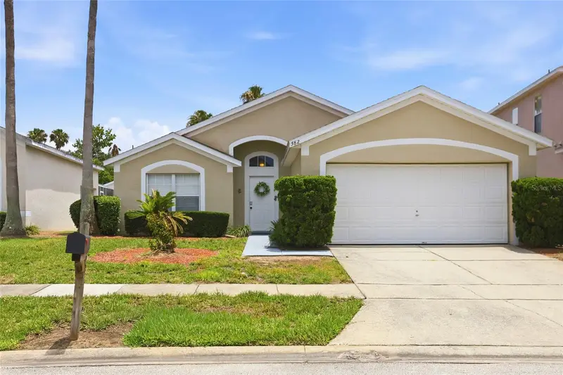 562 Bailey Cir, FL