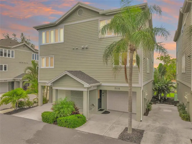 508 Forest Way #508, FL