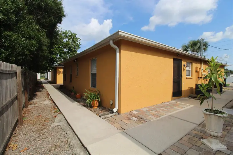 5445 Altoona St, FL