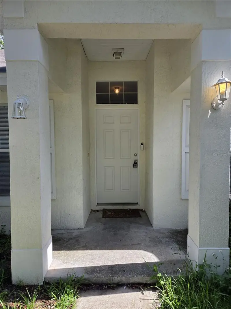 407 Arkansas Ct, FL