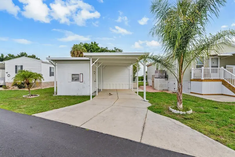 8320 Riverside Dr #99, FL