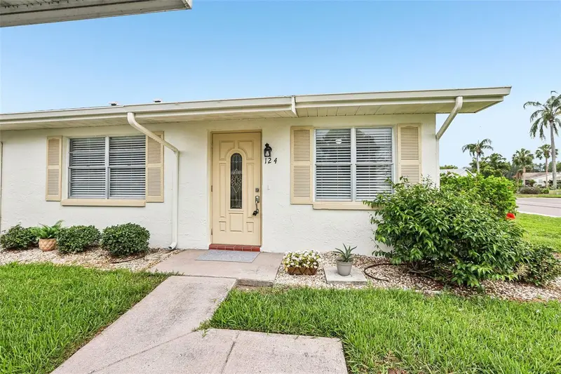 124 Gloucester Blvd #355j, FL