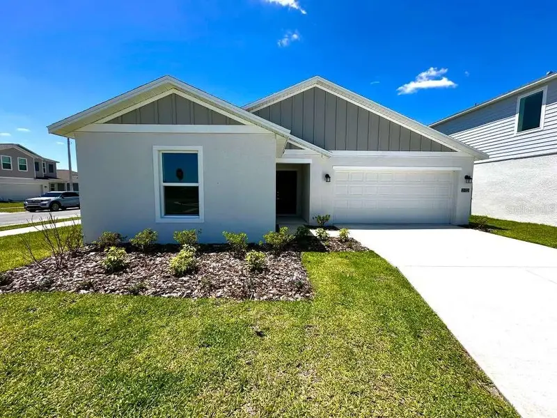 2102 Chris Dr, FL
