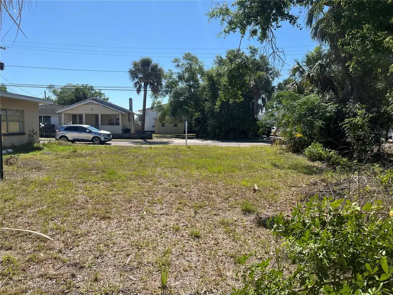 1104 N Garden St, FL