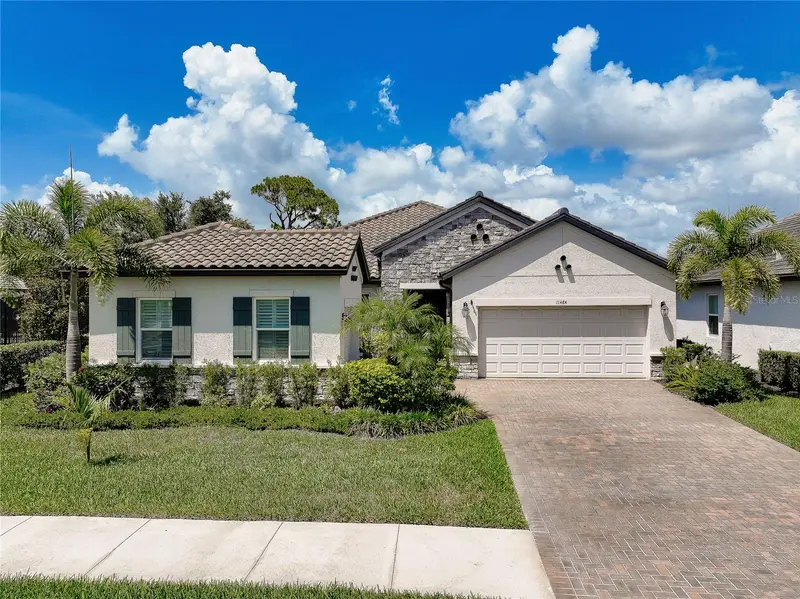 11484 Montserrat Dr, FL