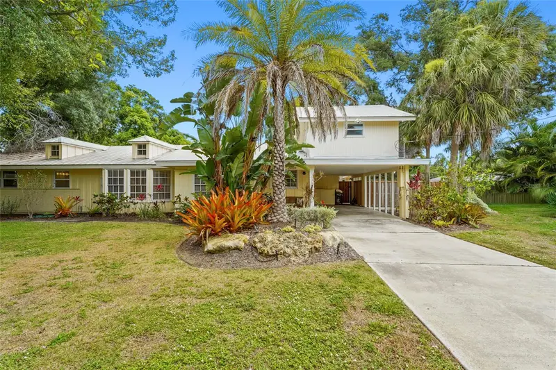 2480 Alameda Ave, FL