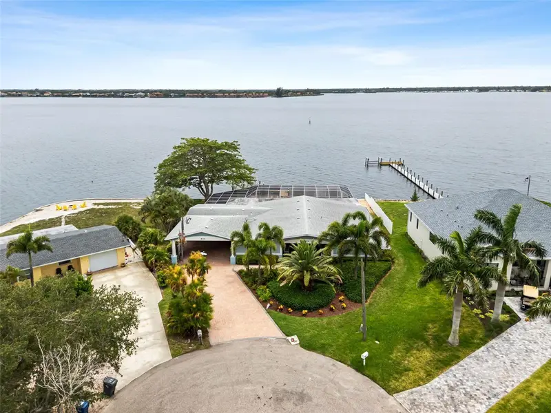 604 Poinsettia Ave, FL